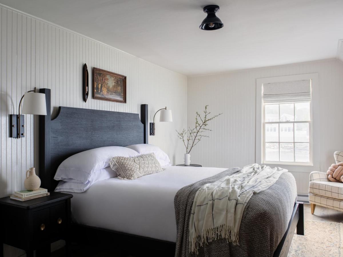 Bluebird Ocean Point Inn エクステリア 写真